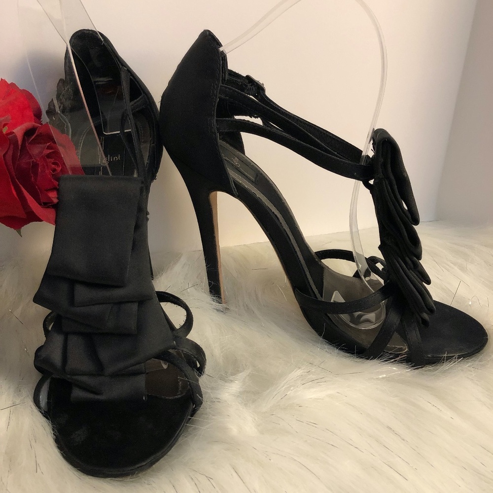 Sexy Black Satin Heels Sz 9.5 by Glint
